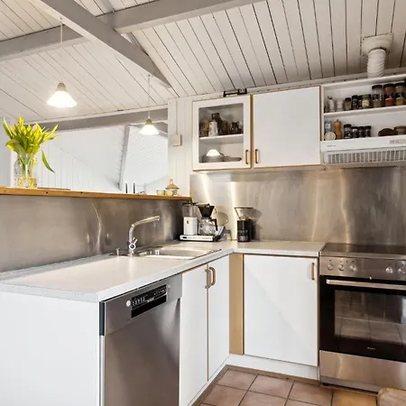 In With Sauna Nyaraló *