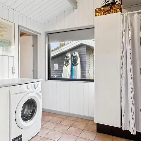 In With Sauna Nyaraló